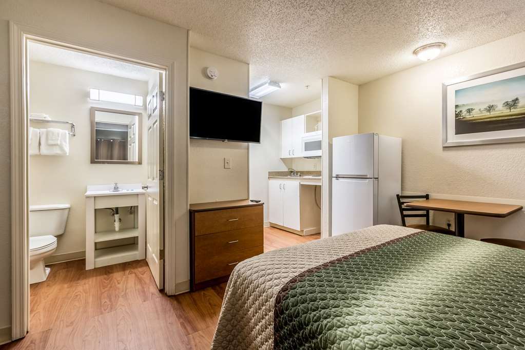 Hometowne Studios By Red Roof Louisville Kamer foto